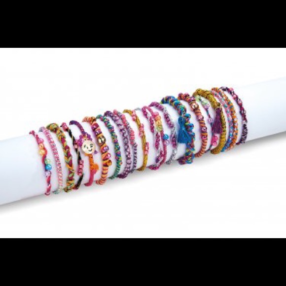 Cra-Z-Art Be Inspired Twist'N Wear Bracelet Maker - Picture 2 of 4